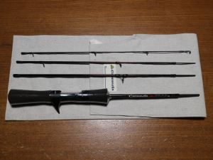 Campanella bait carbon rod. Rotating grip, fixed type.